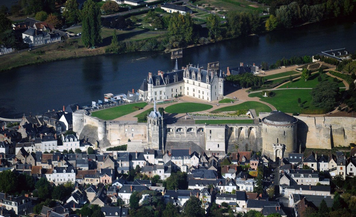 Quand les châteaux de la Loire rencontrent Google : guide pratique pour commerçants tourangeaux