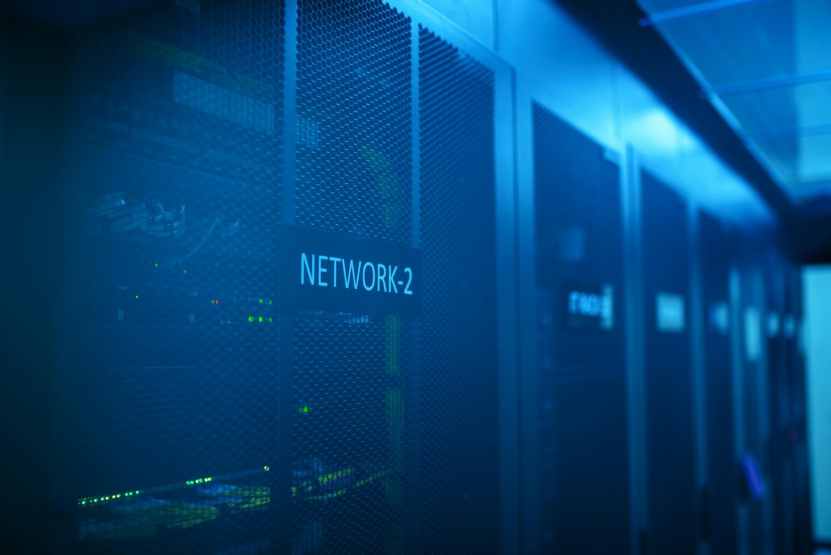Hébergement infogéré : pourquoi confier son serveur à un prestataire spécialisé en 2026