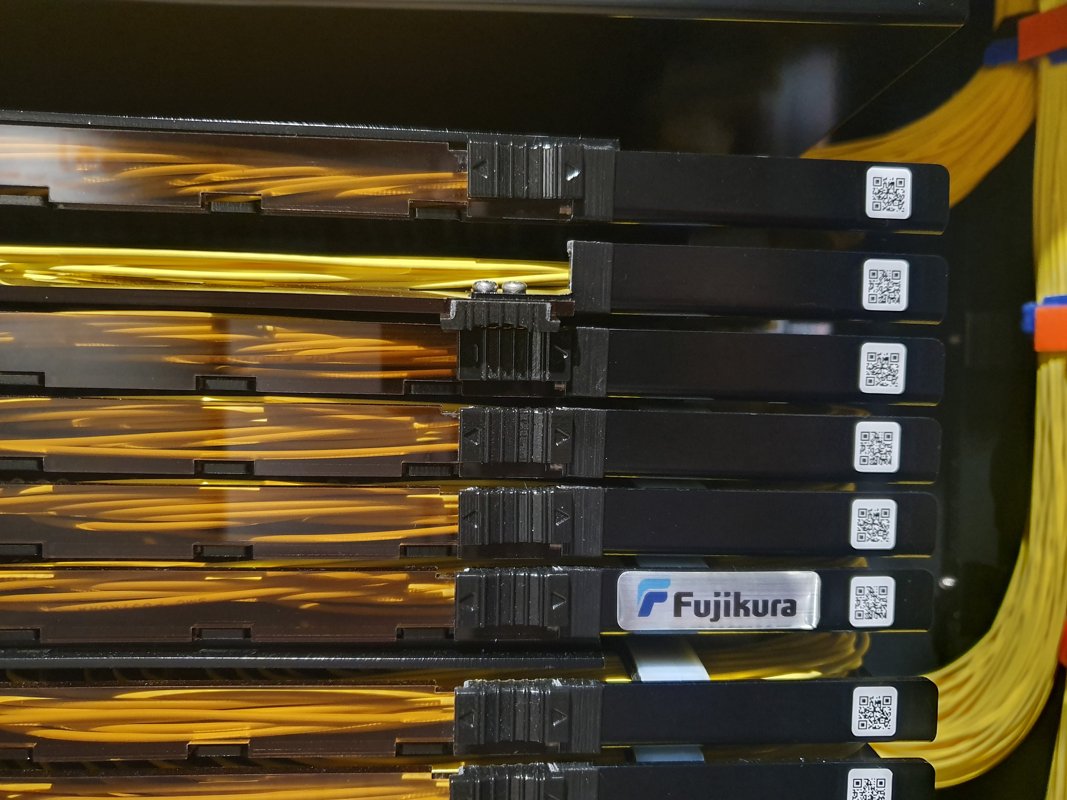 IA pour pharmacies d'officine : du comptoir au back-office, les cas d'usage rentables